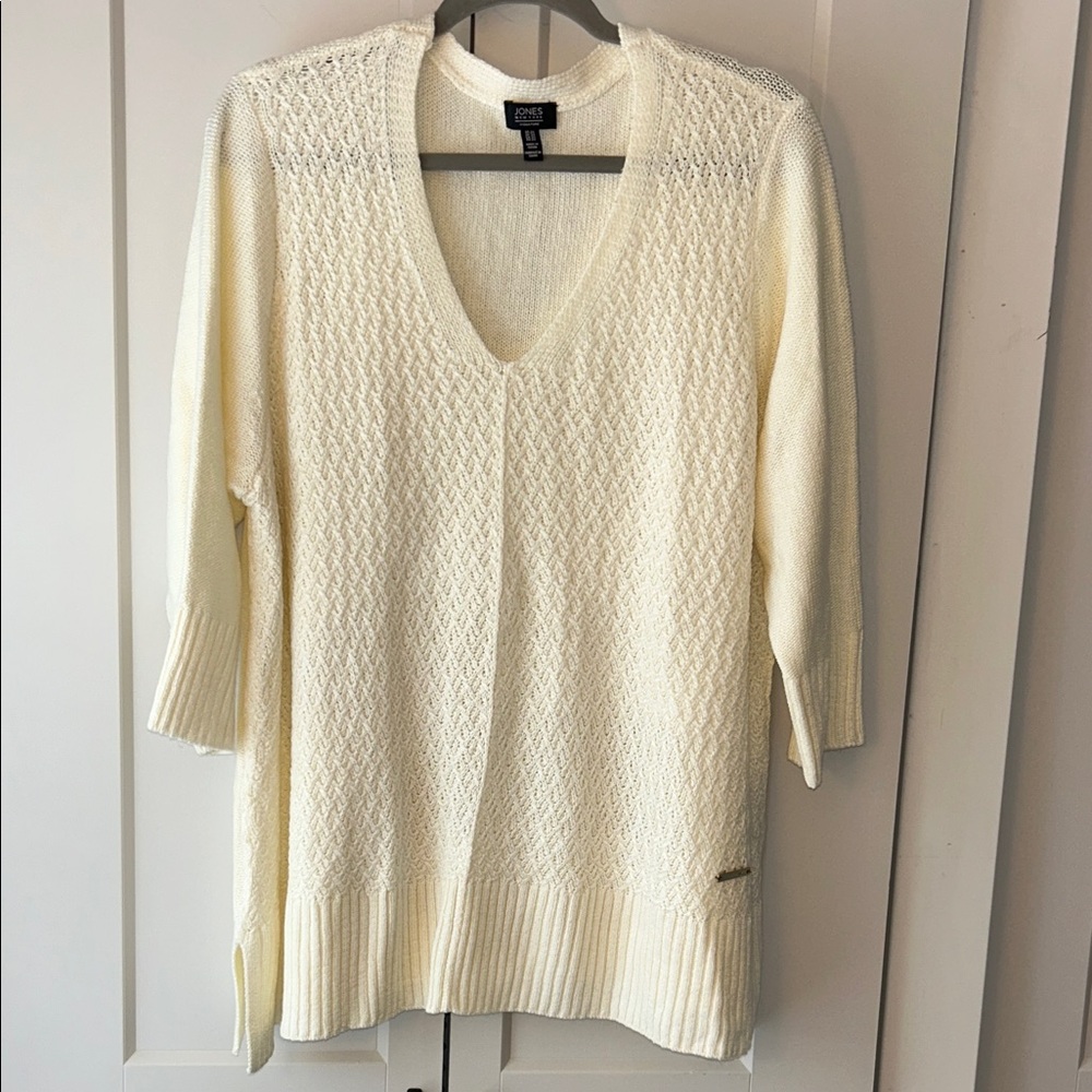 Jones New York Cream V-Neck Sweater